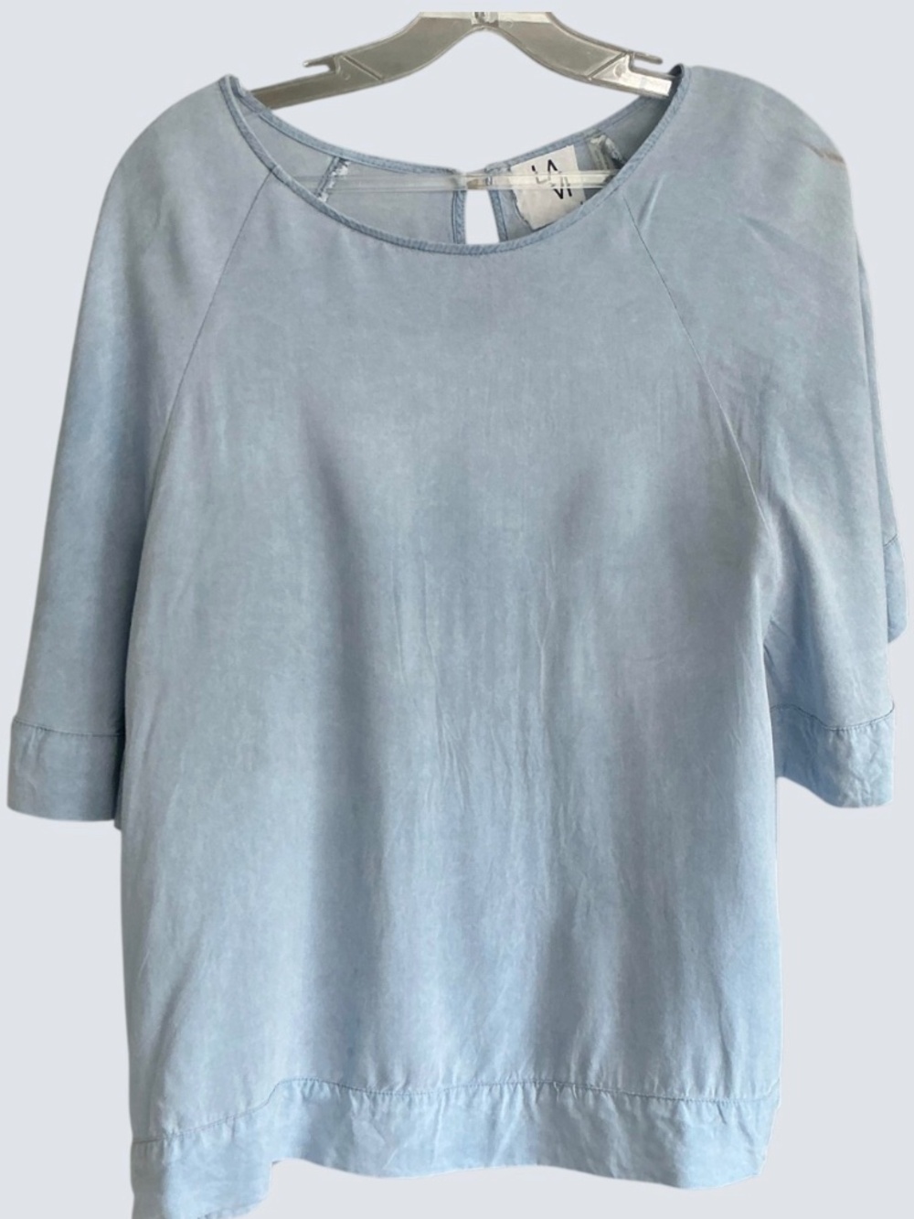Anthropologie LA VI Blue Washed Chambray Angel Flutter Sleeve Blouse SZ S